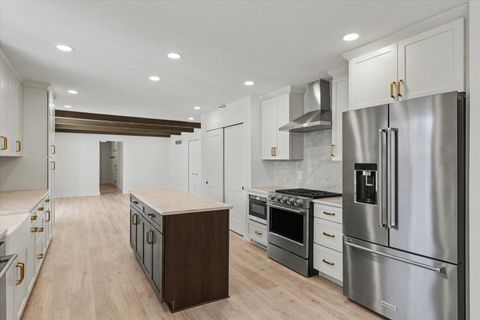 Tiny photo for 1808 Golfview Drive, Urbana, IL 61801 (MLS # 12597348)