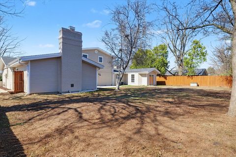 Tiny photo for 1808 Golfview Drive, Urbana, IL 61801 (MLS # 12597348)