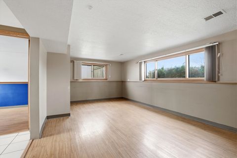 Tiny photo for 130 N Horner Lane, Mount Prospect, IL 60056 (MLS # 12599158)