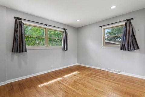 Tiny photo for 2945 Hartzell Street, Wilmette, IL 60091 (MLS # 12744391)
