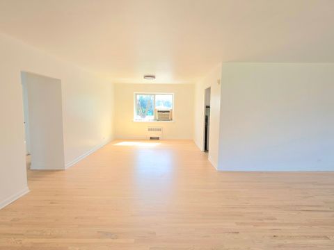 Tiny photo for 1100 N Harlem Avenue #1, River Forest, IL 60305 (MLS # 12601994)