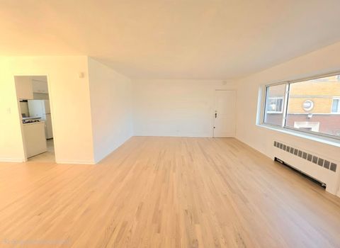 Tiny photo for 1100 N Harlem Avenue #1, River Forest, IL 60305 (MLS # 12601994)