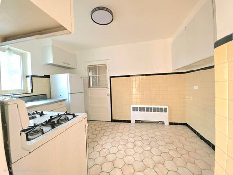 Tiny photo for 1100 N Harlem Avenue #1, River Forest, IL 60305 (MLS # 12601994)