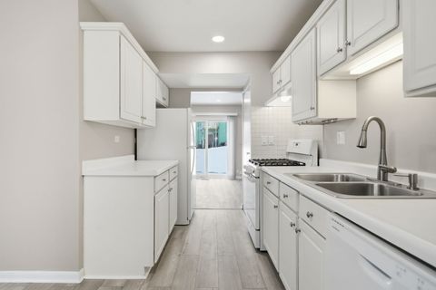 Tiny photo for 2634 Oakshire Court, Aurora, IL 60502 (MLS # 12532232)