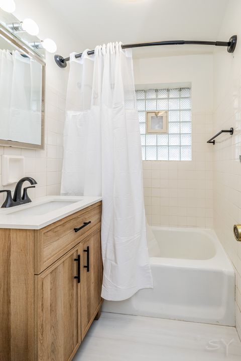 Tiny photo for 7535 Kenton Avenue, Skokie, IL 60076 (MLS # 12656946)
