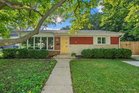 Photo of 714 Western Avenue, Glen Ellyn, IL 60137 (MLS # 12744282)