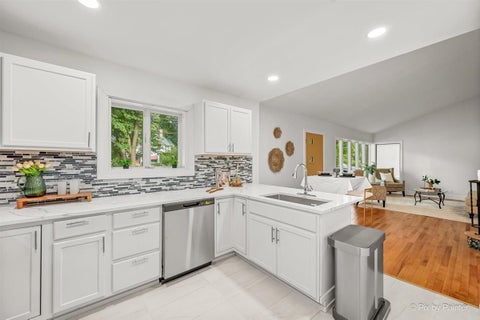 Tiny photo for 714 Western Avenue, Glen Ellyn, IL 60137 (MLS # 12744282)