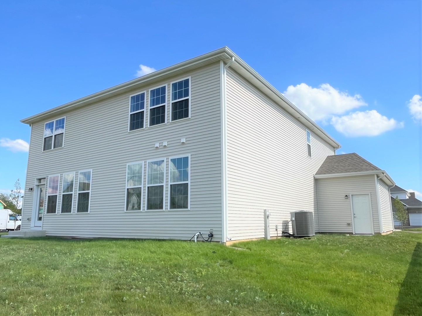 218 Rhinebeck Way