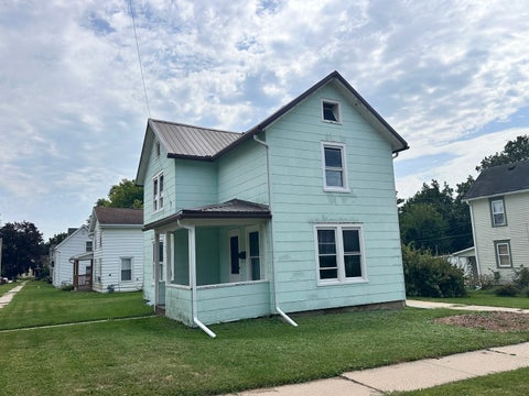 Tiny photo for 639 W Ordway Street, Freeport, IL 61032 (MLS # 12747637)
