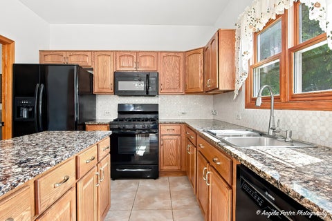 Tiny photo for 872 Harvest Court, Antioch, IL 60002 (MLS # 12765027)