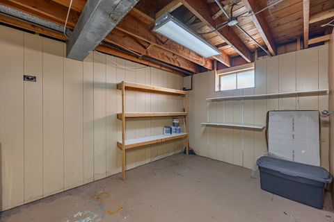 Tiny photo for 616 S Ahrens Avenue, Lombard, IL 60148 (MLS # 12527089)