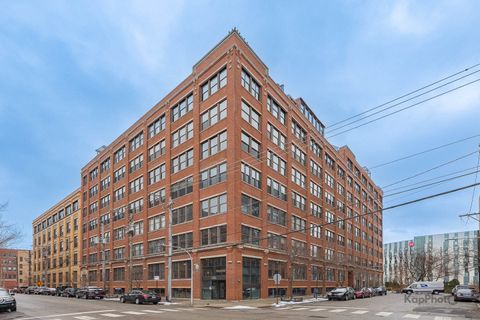 Photo of 913 W Van Buren Street #1A, Chicago, IL 60607 (MLS # 12555251)