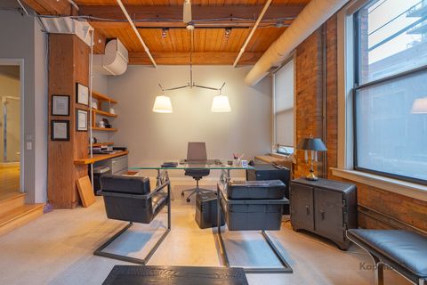 Tiny photo for 913 W Van Buren Street #1A, Chicago, IL 60607 (MLS # 12555251)