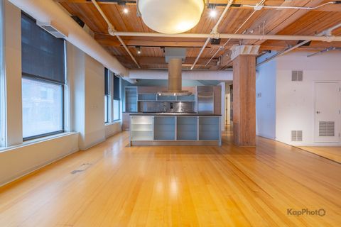 Tiny photo for 913 W Van Buren Street #1A, Chicago, IL 60607 (MLS # 12555251)