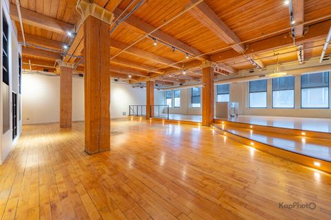 Tiny photo for 913 W Van Buren Street #1A, Chicago, IL 60607 (MLS # 12555251)