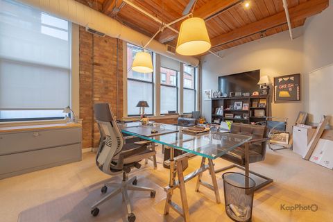 Tiny photo for 913 W Van Buren Street #1A, Chicago, IL 60607 (MLS # 12555251)