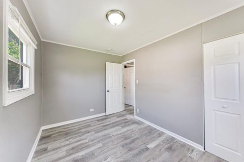 Tiny photo for 2414 Circle Drive, Hazel Crest, IL 60429 (MLS # 12630215)