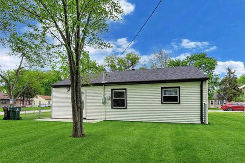Tiny photo for 2414 Circle Drive, Hazel Crest, IL 60429 (MLS # 12630215)