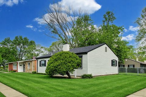 Tiny photo for 2414 Circle Drive, Hazel Crest, IL 60429 (MLS # 12630215)