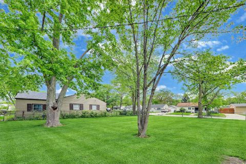 Tiny photo for 2414 Circle Drive, Hazel Crest, IL 60429 (MLS # 12630215)