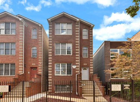 1446 N CAMPBELL Avenue Chicago IL 60622