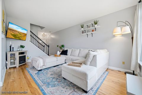 Tiny photo for 6816 Zurich Court, Tinley Park, IL 60477 (MLS # 12544947)