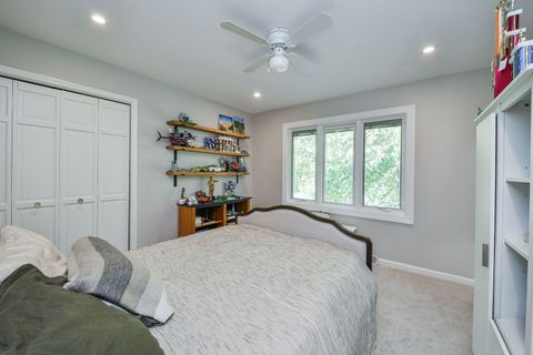 Tiny photo for 24 Winners Cup Circle, Wheaton, IL 60189 (MLS # 12577223)