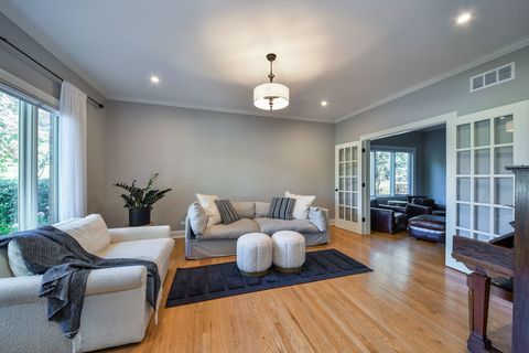 Tiny photo for 24 Winners Cup Circle, Wheaton, IL 60189 (MLS # 12577223)