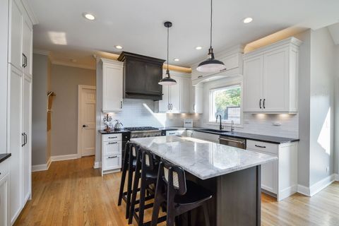 Tiny photo for 24 Winners Cup Circle, Wheaton, IL 60189 (MLS # 12577223)