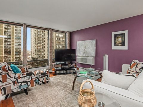 Tiny photo for 5740 N Sheridan Road #5A, Chicago, IL 60660 (MLS # 12549821)