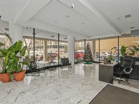 Tiny photo for 5740 N Sheridan Road #5A, Chicago, IL 60660 (MLS # 12549821)