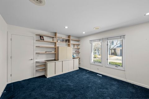 Tiny photo for 556 Rivershire Place, Lincolnshire, IL 60069 (MLS # 12582633)