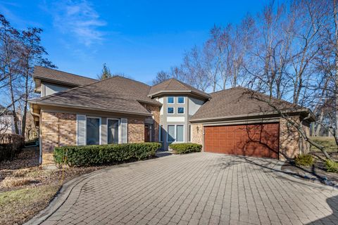 556 Rivershire Place Lincolnshire IL 60069