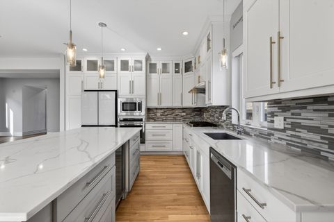 Tiny photo for 6339 N Leona Avenue, Chicago, IL 60646 (MLS # 12573928)