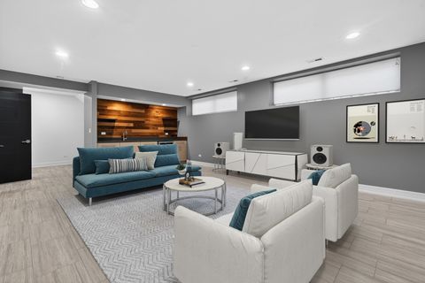 Tiny photo for 6339 N Leona Avenue, Chicago, IL 60646 (MLS # 12573928)