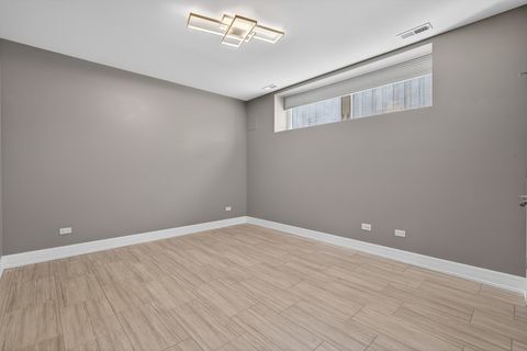 Tiny photo for 6339 N Leona Avenue, Chicago, IL 60646 (MLS # 12573928)