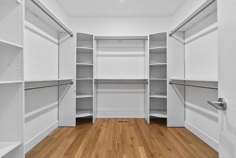 Tiny photo for 6339 N Leona Avenue, Chicago, IL 60646 (MLS # 12573928)