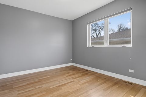 Tiny photo for 6339 N Leona Avenue, Chicago, IL 60646 (MLS # 12573928)