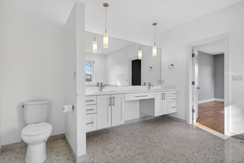 Tiny photo for 6339 N Leona Avenue, Chicago, IL 60646 (MLS # 12573928)