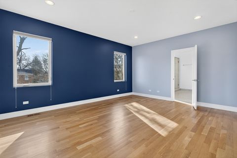 Tiny photo for 6339 N Leona Avenue, Chicago, IL 60646 (MLS # 12573928)