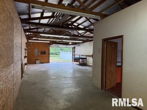 Tiny photo for 1621 N PARK Avenue, Herrin, IL 62948 (MLS # EB459371)