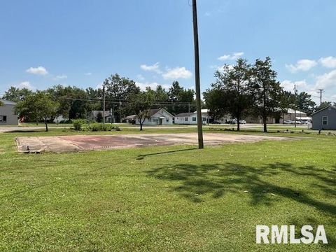 Tiny photo for 1621 N PARK Avenue, Herrin, IL 62948 (MLS # EB459371)