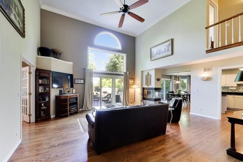 Tiny photo for 1309 S Pine Avenue, Arlington Heights, IL 60005 (MLS # 12711549)