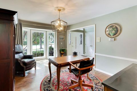 Tiny photo for 1309 S Pine Avenue, Arlington Heights, IL 60005 (MLS # 12711549)