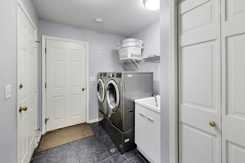Tiny photo for 1309 S Pine Avenue, Arlington Heights, IL 60005 (MLS # 12711549)
