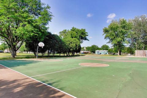 Tiny photo for 1309 S Pine Avenue, Arlington Heights, IL 60005 (MLS # 12711549)
