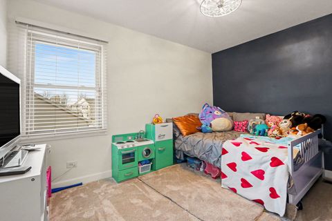 Tiny photo for 215 E Brookwood Lane E, Bolingbrook, IL 60440 (MLS # 12599961)