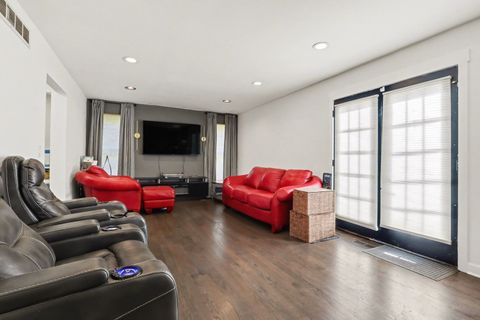 Tiny photo for 215 E Brookwood Lane E, Bolingbrook, IL 60440 (MLS # 12599961)