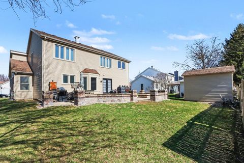 Tiny photo for 215 E Brookwood Lane E, Bolingbrook, IL 60440 (MLS # 12599961)