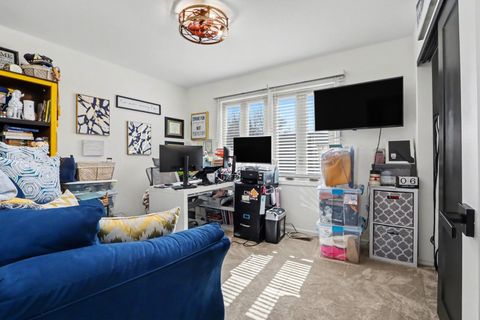 Tiny photo for 215 E Brookwood Lane E, Bolingbrook, IL 60440 (MLS # 12599961)